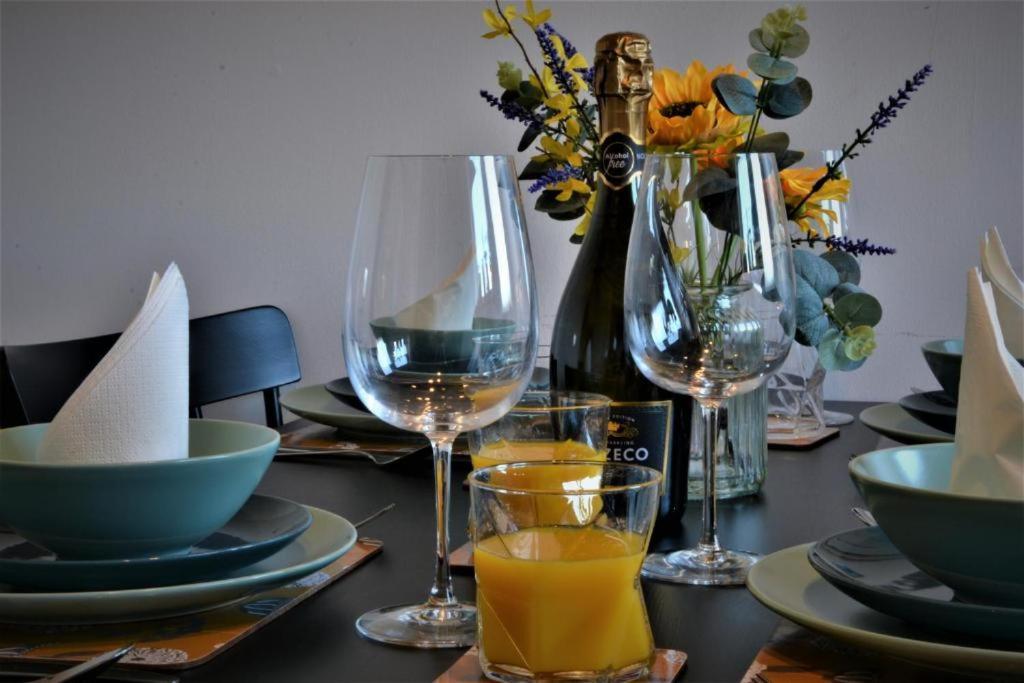 Peaceful, Lovely And Modern, Entire House Vakantiehuis *
